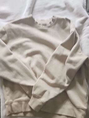 Old Navy Cream Crewneck Sweater